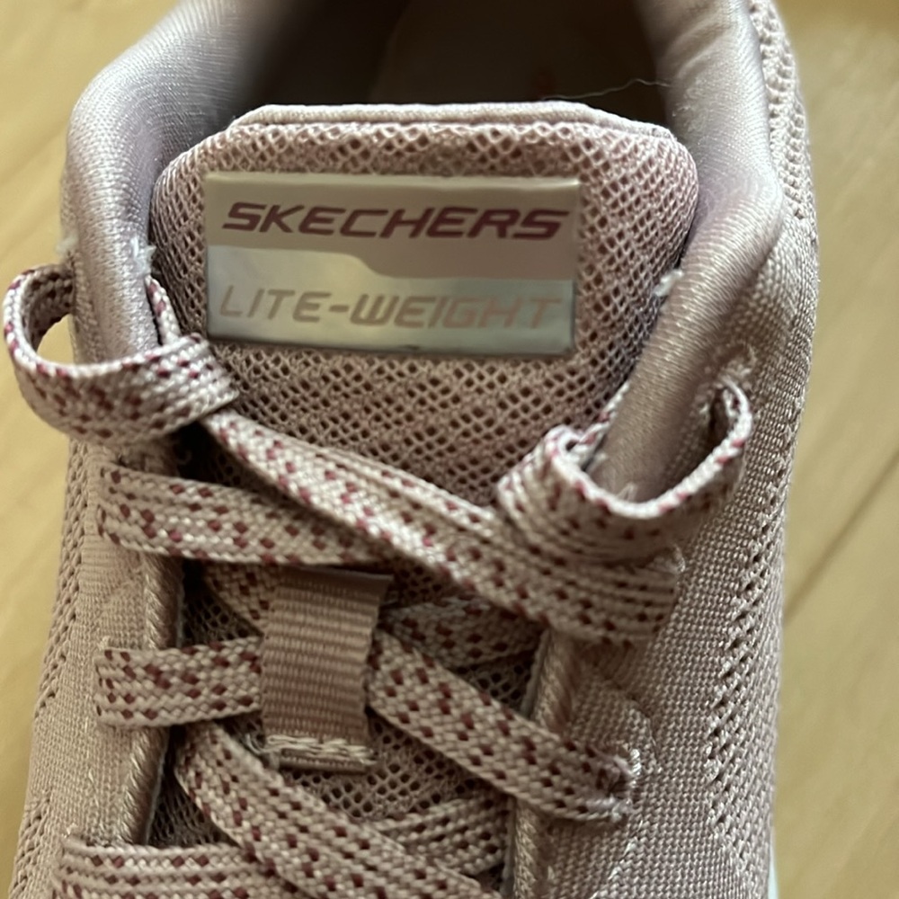 SKECHERS BOBS SQUAD CHAOS WOMENS SNEAKERS MAUVE HUGS FOOT ABSORBS IMPACT SIZE 9 - Picture 11 of 12